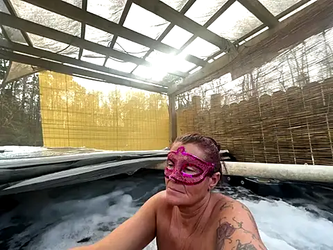 Snapshot of prainxxx22 chatting on December 17, 7:08 pm prainxxx22 online show from December 17, 7:08 pm