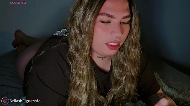 IsabellaFigueredo   online show from December 3, 7:19 am