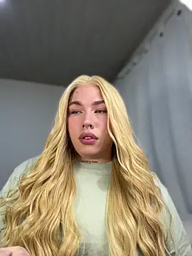 IsabellaFigueredo   online show from November 11, 10:04 pm