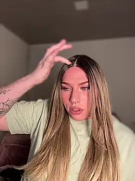 IsabellaFigueredo   online show from March 18, 2:48 am