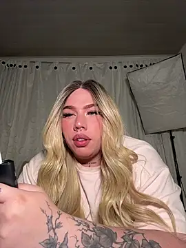 IsabellaFigueredo   online show from November 5, 11:35 am