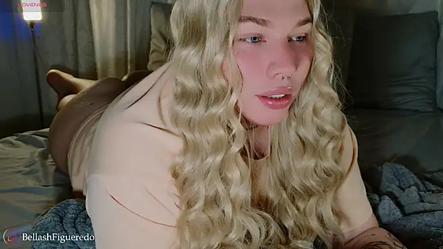 IsabellaFigueredo   online show from November 6, 7:07 pm