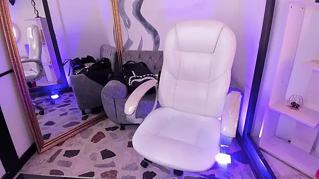 CelesteBrucee online show from May 30, 4:34 pm
