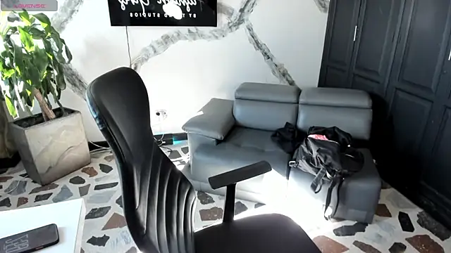 CelesteBrucee online show from December 1, 7:59 pm