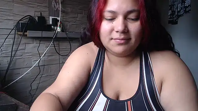 Snapshot of girl_milk2 chatting on September 24, 2:56 pm girl milk2 online show from September 24, 2:56 pm