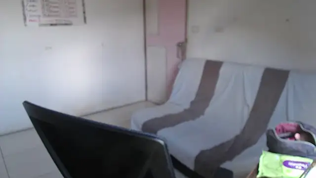 girl milk2 online show from December 17, 4:01 pm