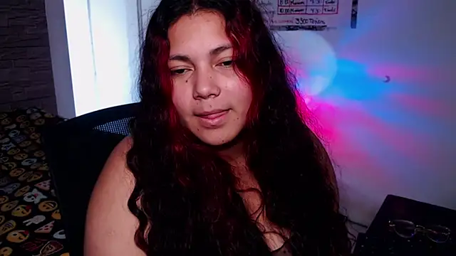 girl milk2 online show from March 2, 3:41 pm