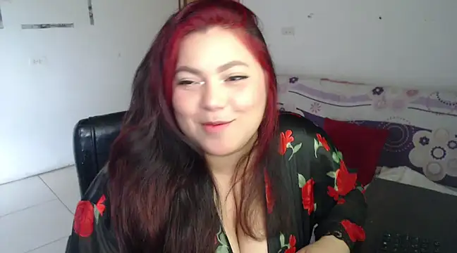 Snapshot of girl_milk2 chatting on February 19, 3:16 pm girl milk2 online show from February 19, 3:16 pm