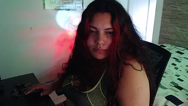 girl milk2 online show from February 6, 7:43 pm