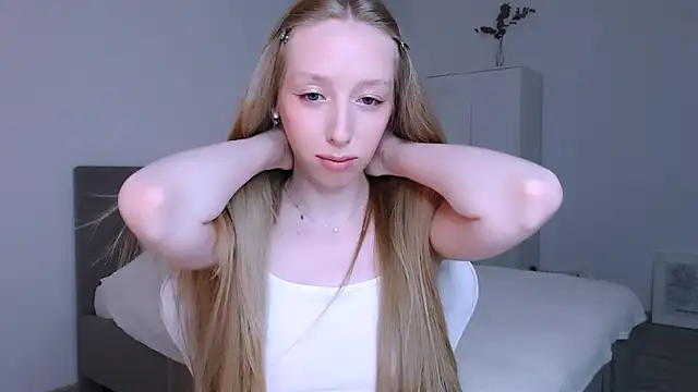 Snapshot of Luna_insniity chatting on November 7, 7:29 pm Luna insniity online show from November 7, 7:29 pm