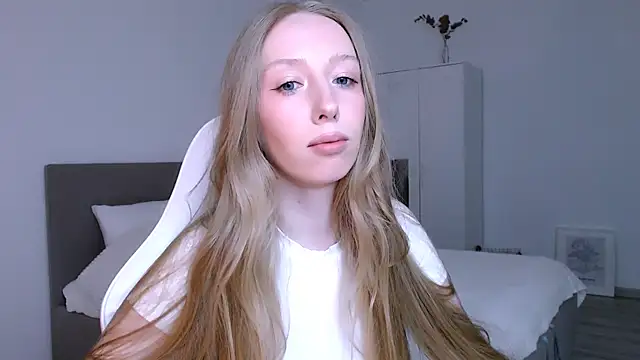 Luna insniity online show from January 8, 8:48 pm