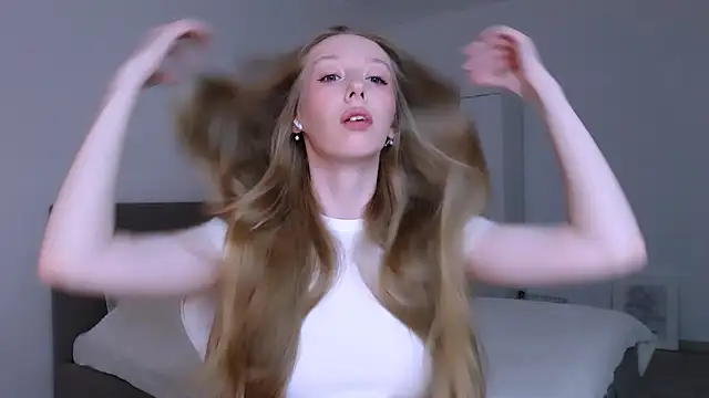 Luna insniity online show from February 26, 8:53 pm