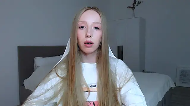 Luna insniity online show from October 12, 8:54 pm