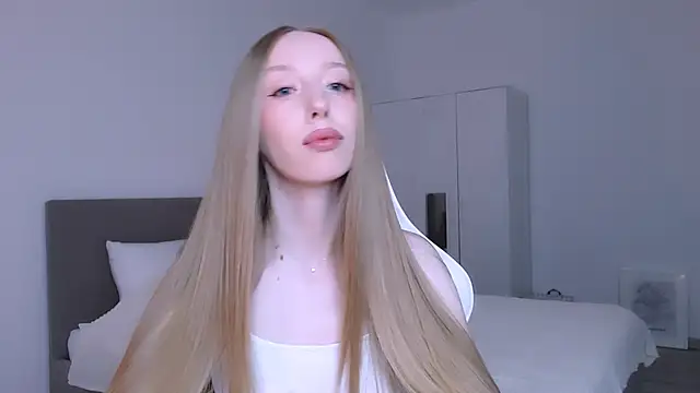 Luna insniity online show from March 30, 8:54 pm