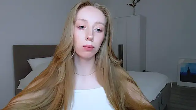 Luna insniity online show from February 5, 8:14 pm