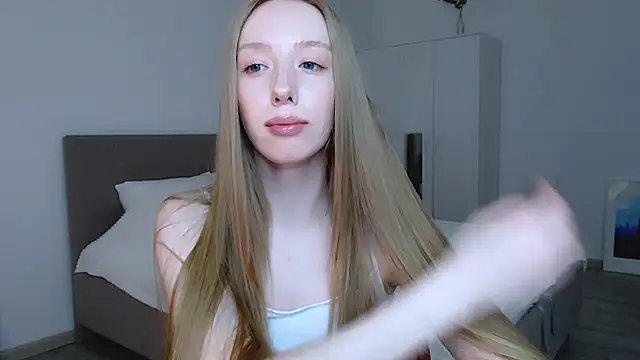 Luna insniity online show from March 3, 10:31 pm