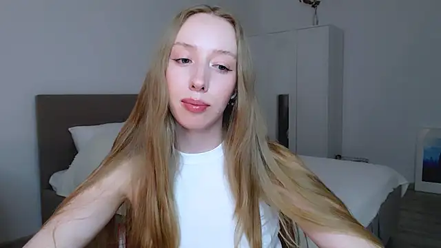 Luna insniity online show from March 5, 11:16 pm