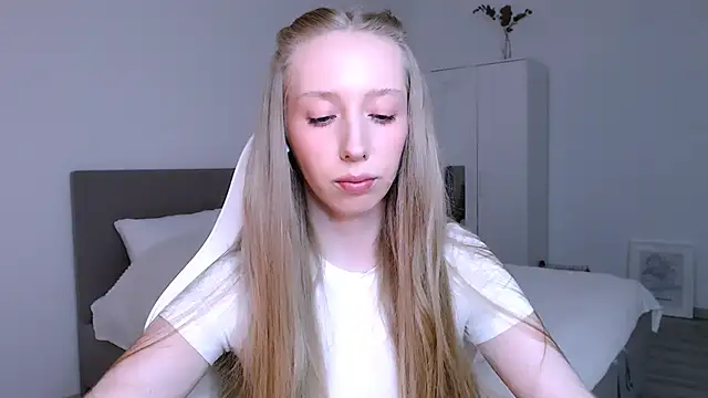 Luna insniity online show from January 12, 8:04 pm