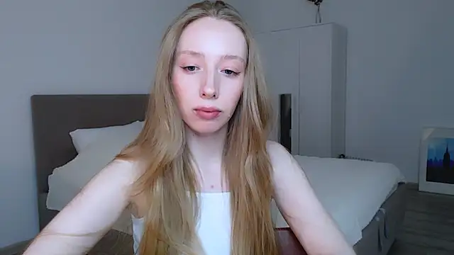 Luna insniity online show from March 2, 7:41 pm