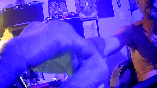 druetrue online show from November 12, 2:37 am