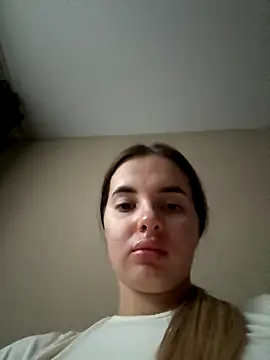 Donna Evans online show from November 2, 3:00 am