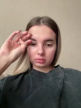 Donna Evans online show from October 22, 3:28 am