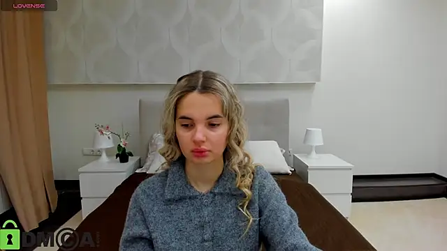 Donna Evans online show from January 12, 11:53 pm