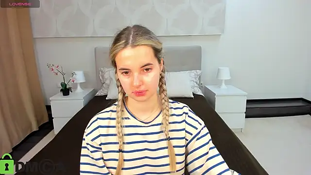 Donna Evans online show from April 9, 9:10 pm