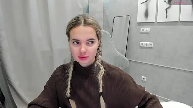 Donna Evans online show from December 23, 12:00 am