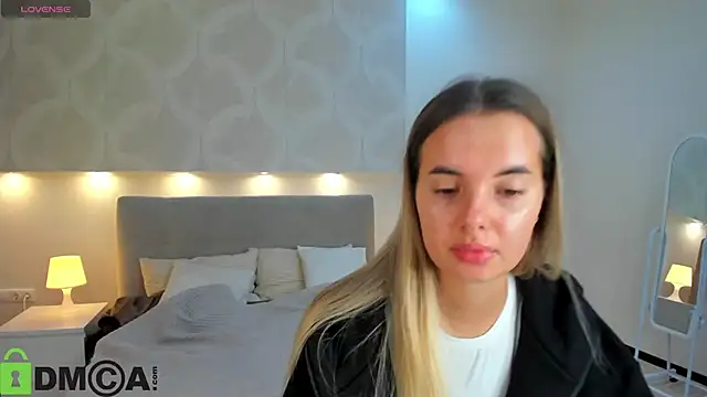 Snapshot of Donna_Evans chatting on September 18, 12:02 am Donna Evans online show from September 18, 12:02 am