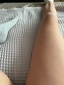 Donna Evans online show from October 21, 2:55 am