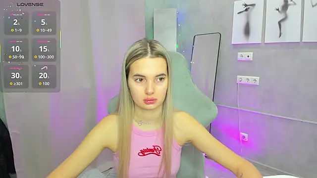 Donna Evans online show from December 22, 12:11 am