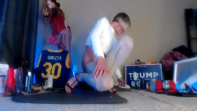 Taylorsexbot online show from December 30, 9:08 pm