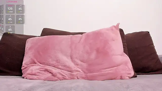 Snapshot of baby_ivy chatting on December 28, 5:03 pm baby ivy online show from December 28, 5:03 pm