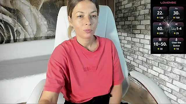 Snapshot of Eva_Melow chatting on September 20, 3:17 pm Eva Melow online show from September 20, 3:17 pm