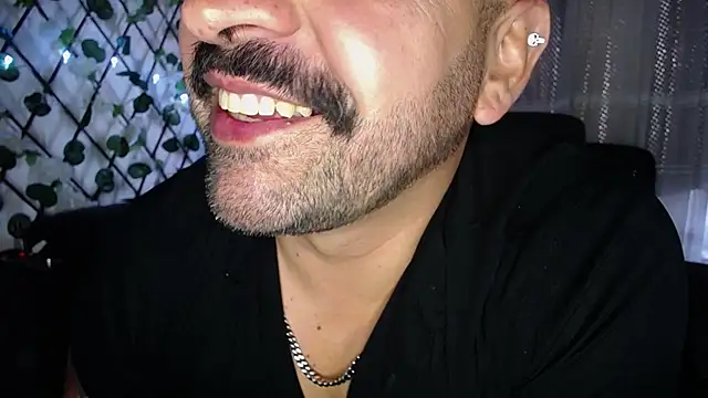 Snapshot of JD-69 chatting on January 27, 7:35 pm JD-69 online show from January 27, 7:35 pm