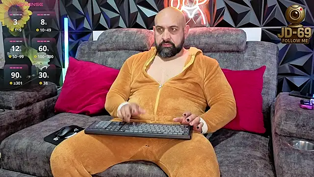 Snapshot of JD-69 chatting on September 18, 8:12 pm JD-69 online show from September 18, 8:12 pm