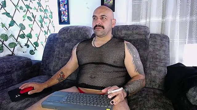 Snapshot of JD-69 chatting on January 25, 4:57 pm JD-69 online show from January 25, 4:57 pm