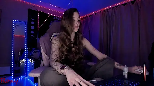 wet dream  online show from May 15, 7:34 pm