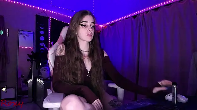 wet dream  online show from December 16, 8:35 pm