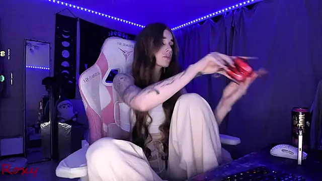 Snapshot of wet_dream_ chatting on November 9, 6:45 pm wet dream online show from November 9, 6:45 pm