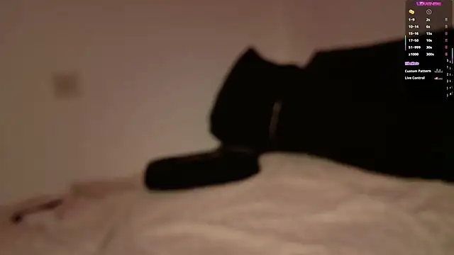 mrj99219 online show from March 6, 5:46 am