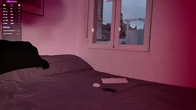 mrj99219 online show from April 8, 6:31 pm