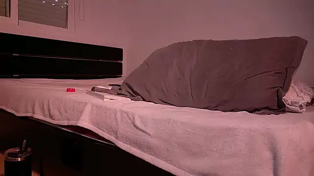 mrj99219 online show from November 8, 10:30 am