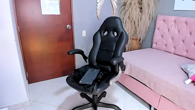 Anahi falcon online show from February 26, 7:36 pm