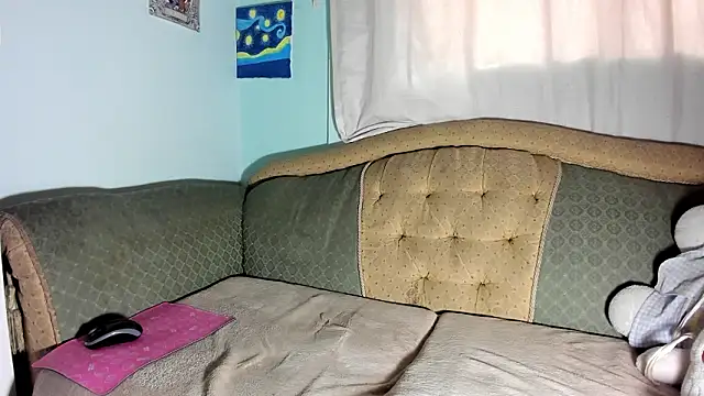 any 21hot online show from March 12, 6:45 pm