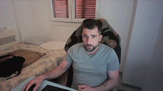 alex877x online show from April 25, 11:46 am