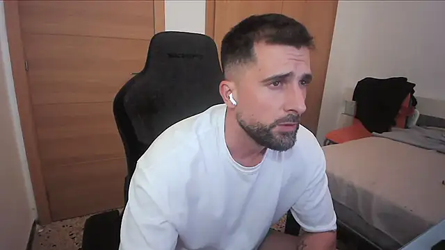 alex877x online show from October 11, 8:43 pm