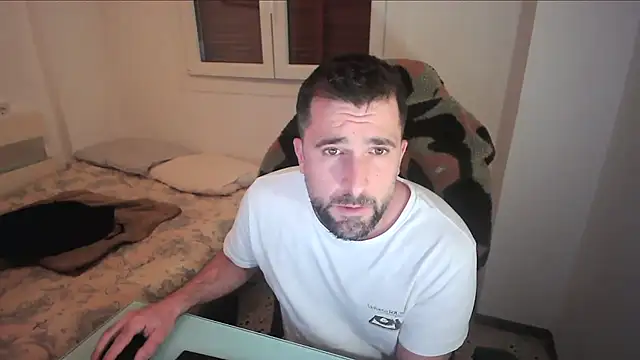 alex877x online show from April 24, 1:57 pm