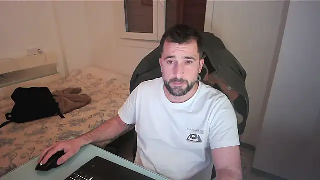 alex877x online show from April 30, 9:38 am